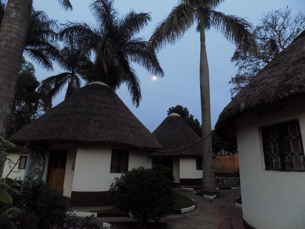 Tooro Resort Hotel Fort Portal Exterior foto